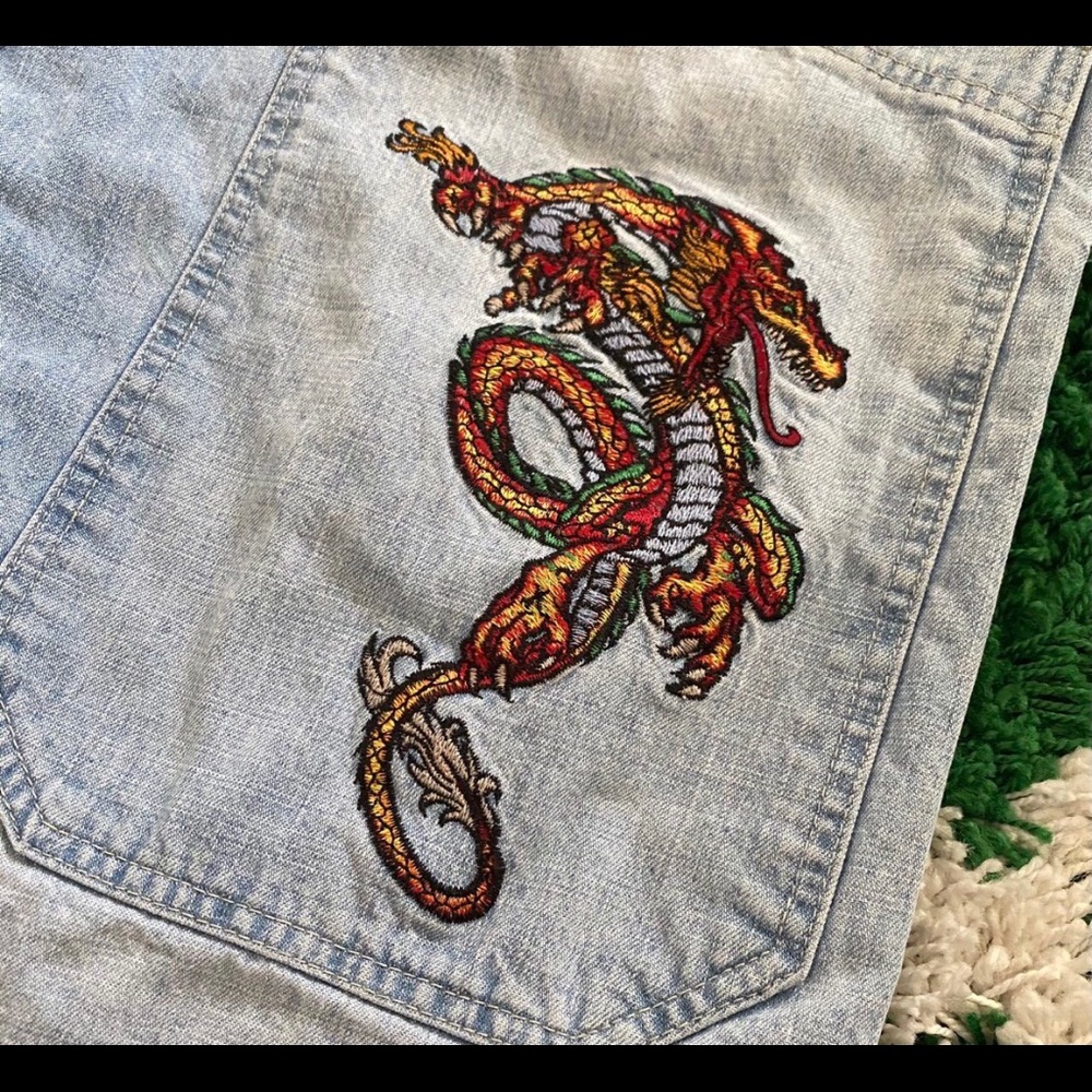 Vintage JNCO Denim Embroidered Shorts. - Picture 4 of 4